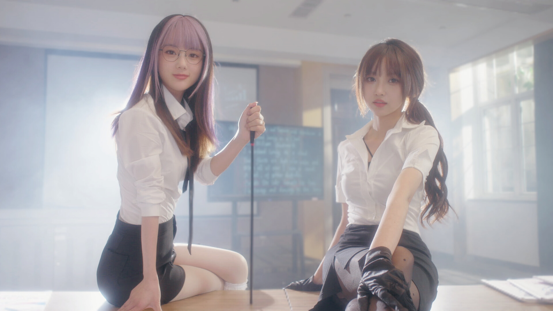 美女,请别影响我学习/Knowledge, or know Lady